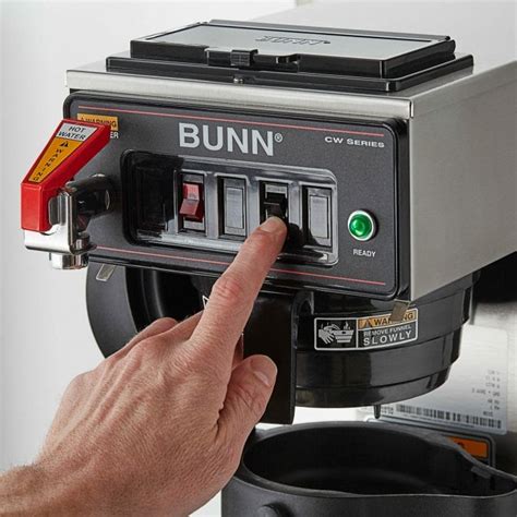 why is my bunn coffee maker leaking water from the bottom|Bunn Coffee Maker Troubleshooting: Leaks,。